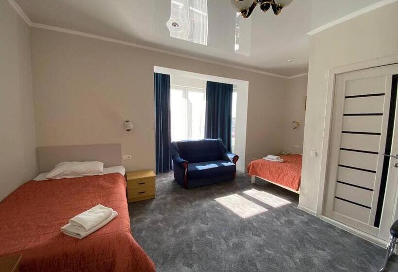 اتاق سوپریور, Silk Road Lodge