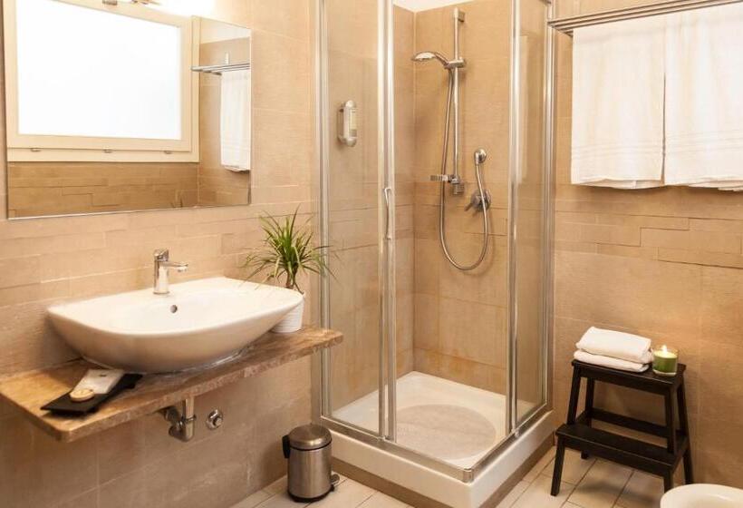 חדר סטנדרט עם מרפסת, St. Peter S View Apartment