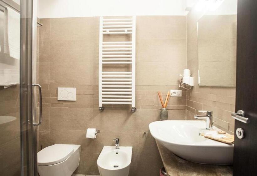 חדר סופריור עם מרפסת, St. Peter S View Apartment