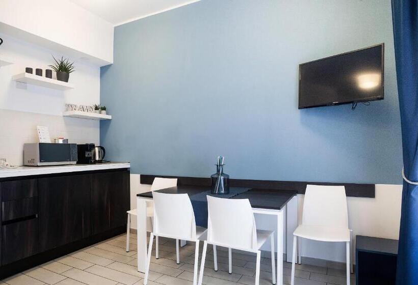 חדר סופריור עם מרפסת, St. Peter S View Apartment