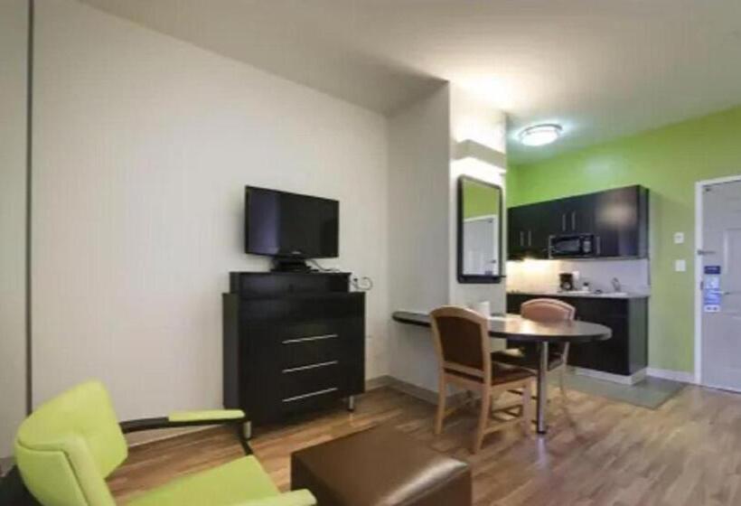 חדר סטנדרט מותאם לאדם עם מוגבלויות, Studio 6 Toronto   Mississauga With Kitchenettes