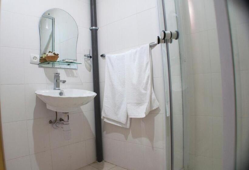 اتاق استاندارد, World Of Gold