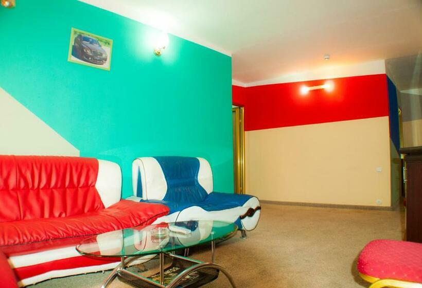 اتاق خانوادگی, World Of Gold