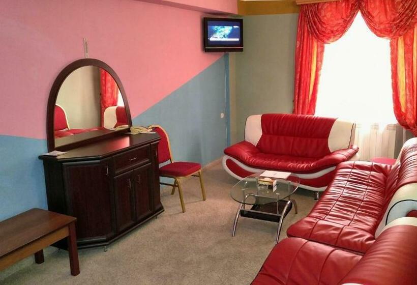 اتاق خانوادگی, World Of Gold