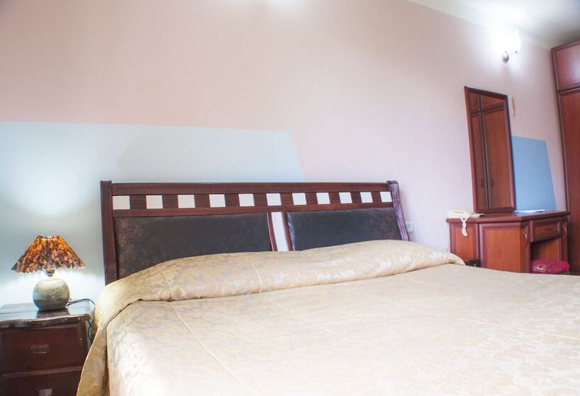 اتاق استاندارد, World Of Gold