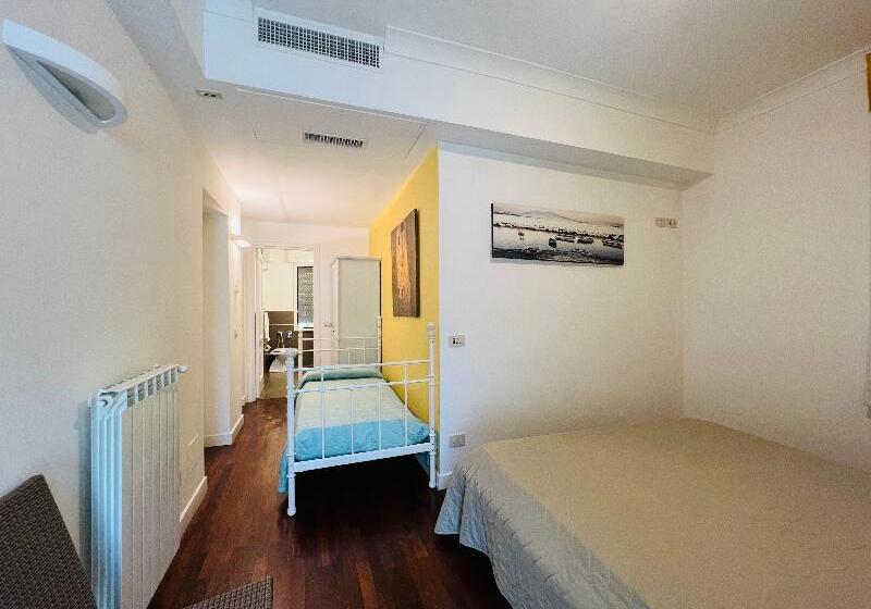 דירת שני חדרים, Yourhome   Villa Sorrento