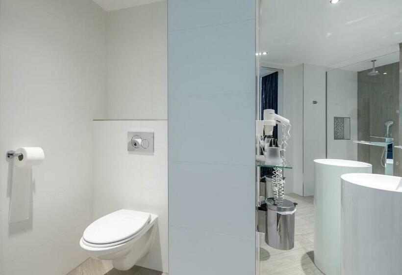 Люкс, Van Der Valk Hotel Wieringermeer