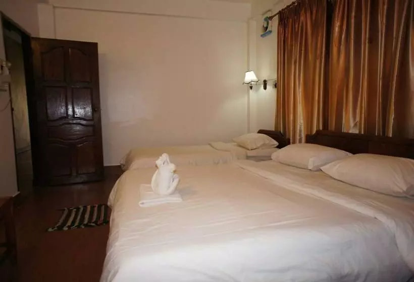 اتاق استاندارد سه نفره, Malany Villa 1