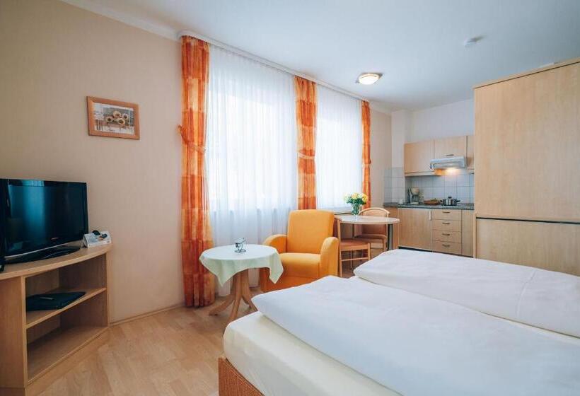 חדר סופריור, Abenstal