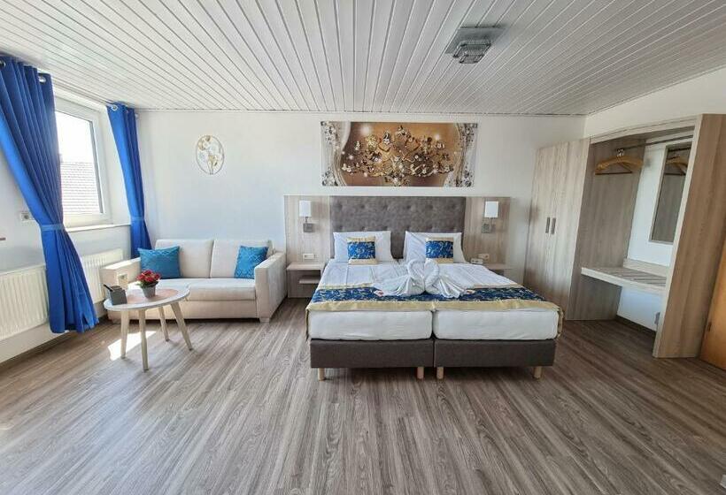 豪华家庭房间, Medebach Zum Schwanenkönig