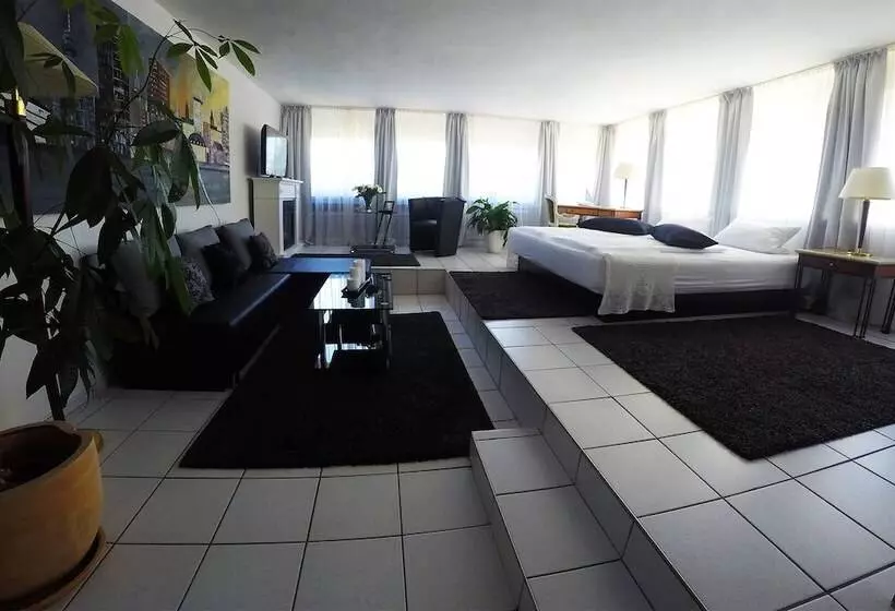 سوئیت کلاسیک, Schäfer