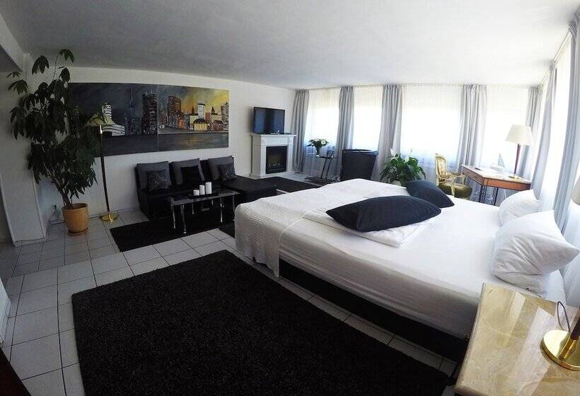 سوئیت کلاسیک, Schäfer