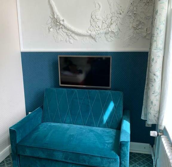 Номер Стандарт, Seeufer