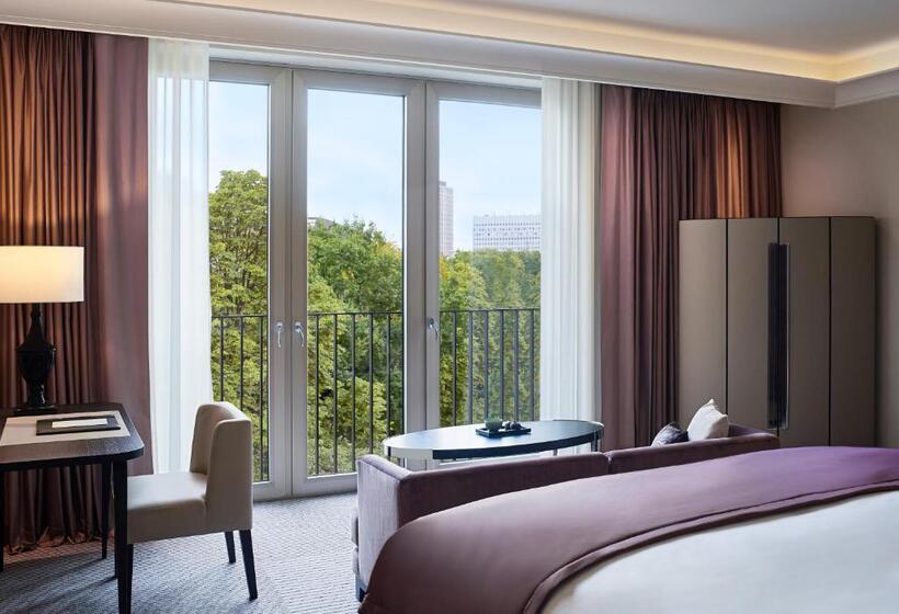 اتاق لوکس با تخت بزرگ, Sofitel Frankfurt Opera
