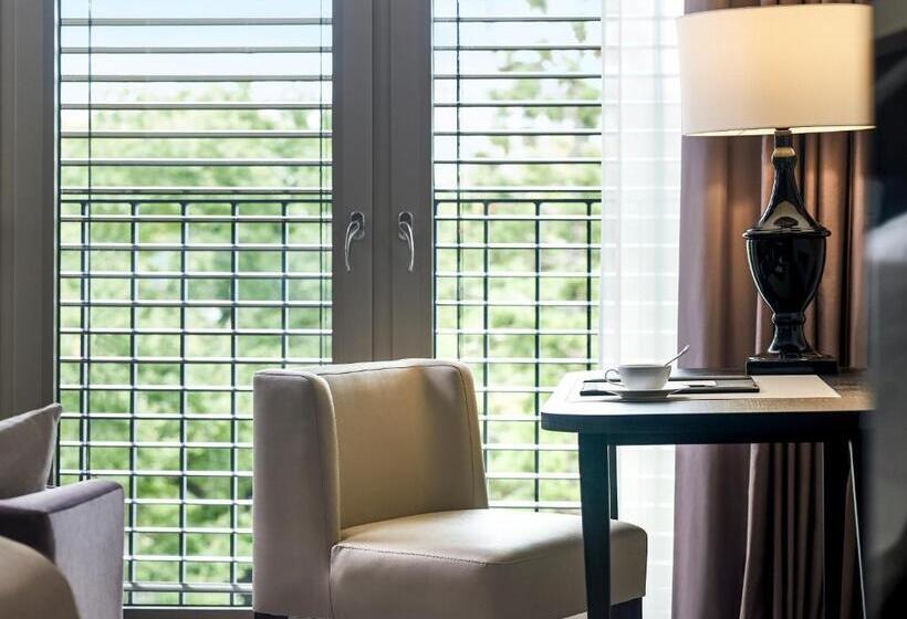 جناح جونيور, Sofitel Frankfurt Opera