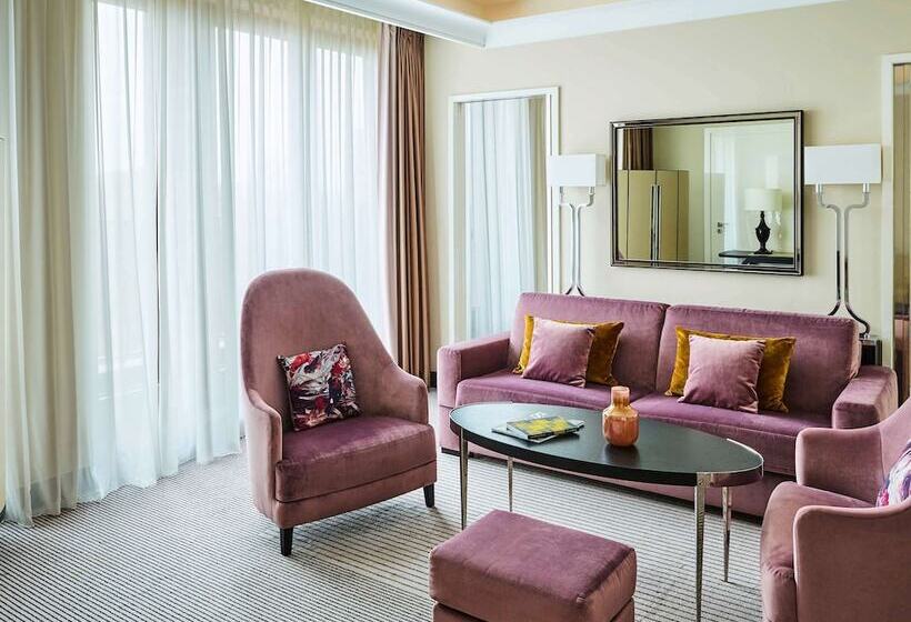 جناح برستيج, Sofitel Frankfurt Opera