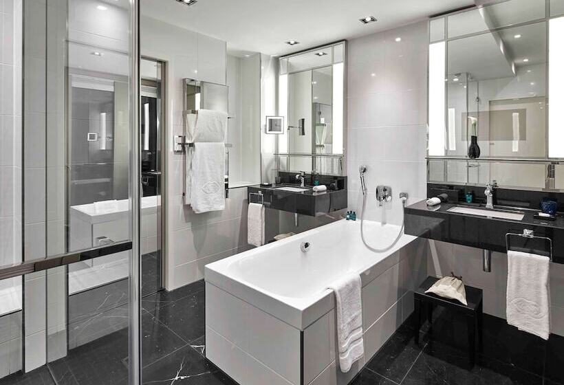 سوییت پرستیژ, Sofitel Frankfurt Opera