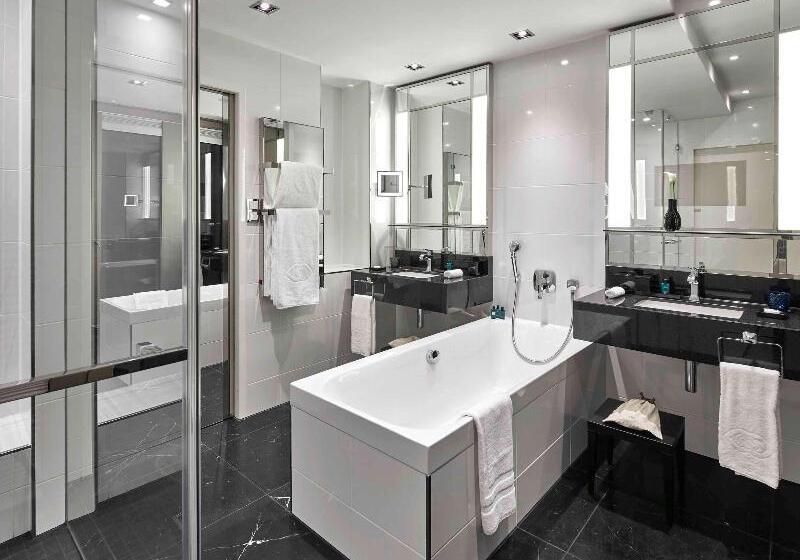 جناح برستيج, Sofitel Frankfurt Opera