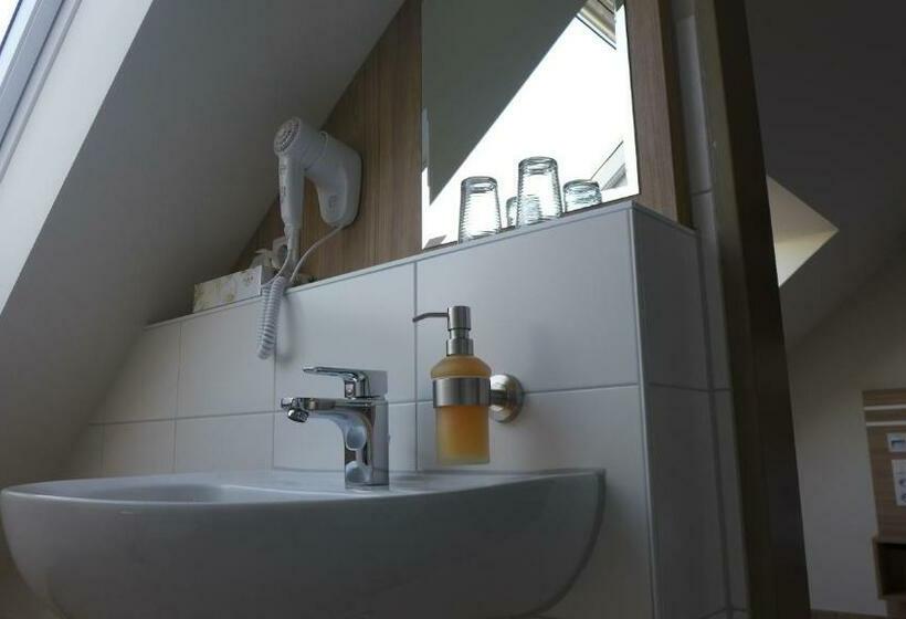 Номер Стандарт Индивидуальный, St Michael Atrona Gmbh