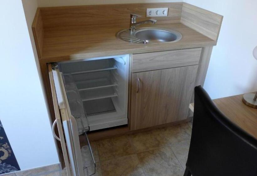 Номер Стандарт, St Michael Atrona Gmbh