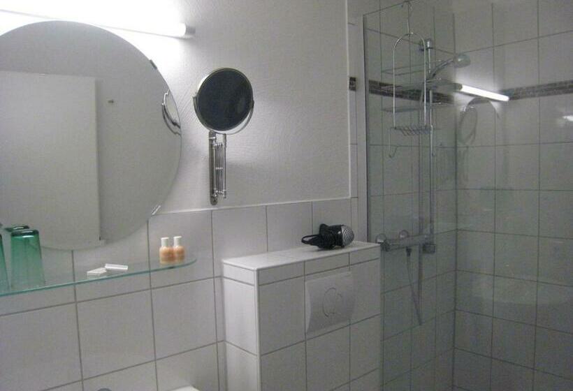 Номер Стандарт, To`n Schlagboom