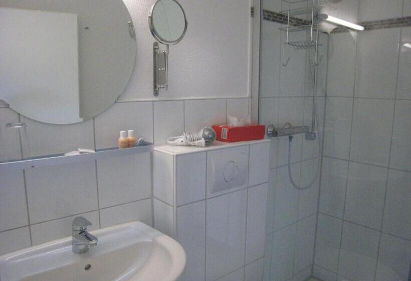 Номер Стандарт Индивидуальный, To`n Schlagboom