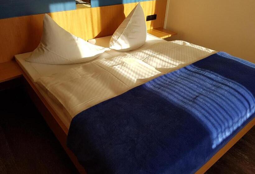 Номер Стандарт, Zum Anger