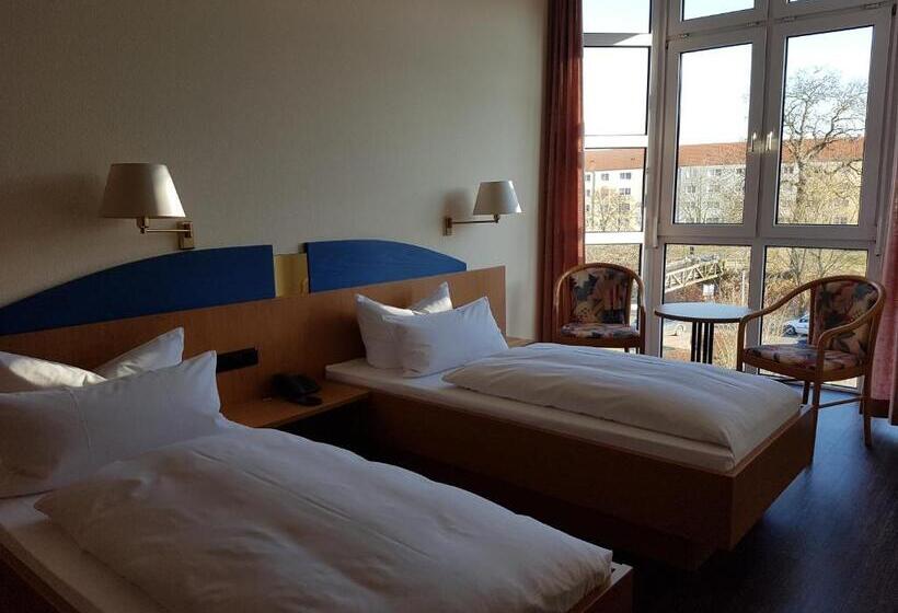 Номер Стандарт, Zum Anger