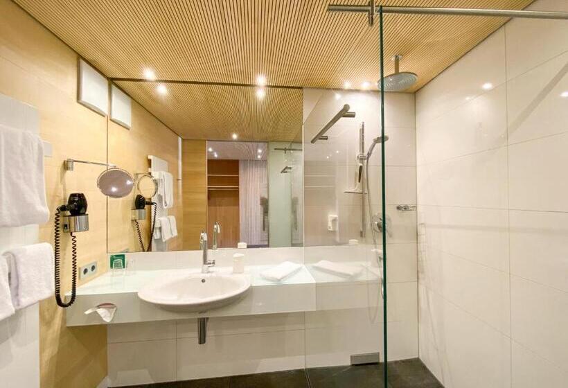 غرفة عائلية, Berggasthof Hochsten