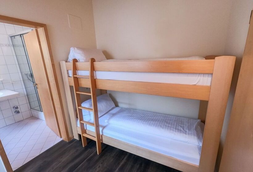 غرفة عائلية, Berggasthof Hochsten