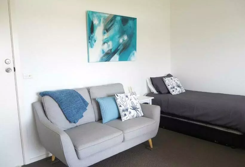 デラックスルーム, Banksia Park Estate