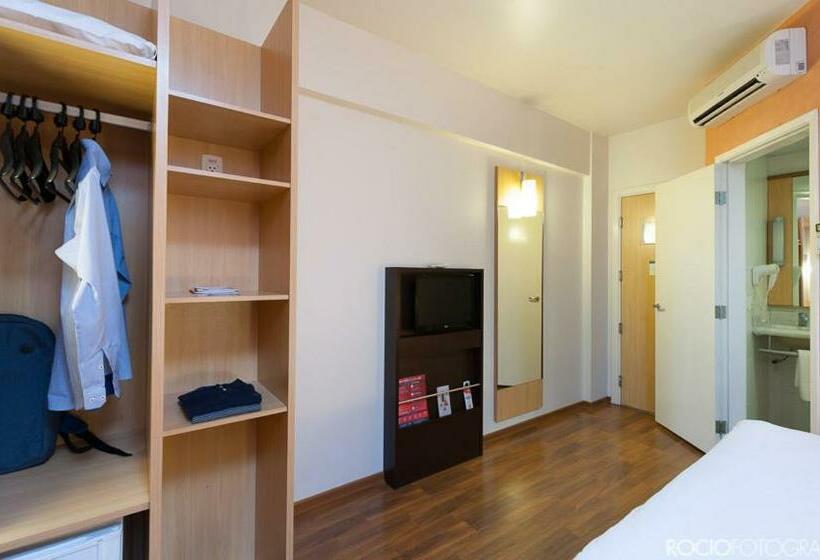 스탠다드 룸, Ibis Uberlandia