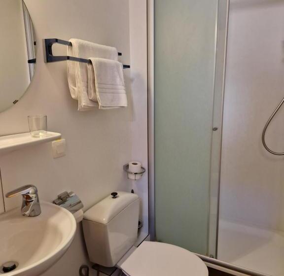 اتاق استاندارد یک نفره, Montana