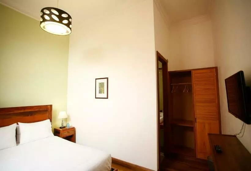 اتاق استاندارد, Puerta Escondida