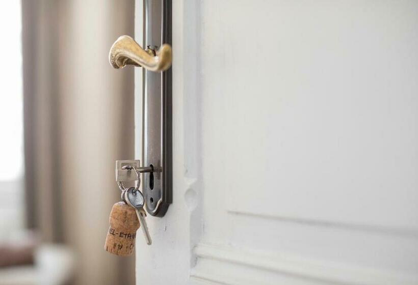 디럭스 룸, Restaurant & Guesthouse Cachet De Cire