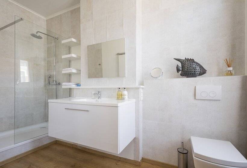 اتاق لوکس, Restaurant & Guesthouse Cachet De Cire