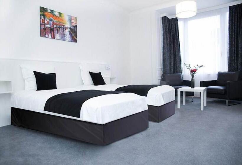 اتاق سوپریور, Satellite