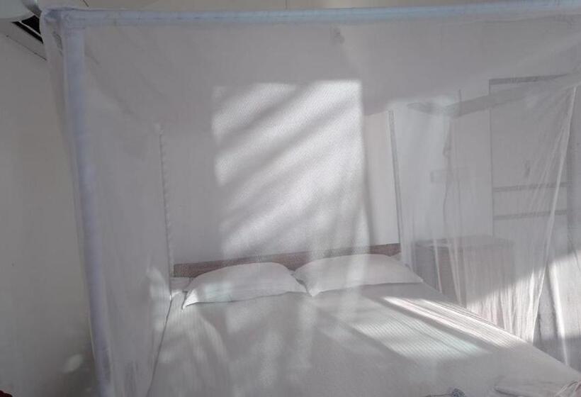 غرفة قياسية مطلّة علي البحر مزوَّدة بشُرفة, Sami Beach Huts