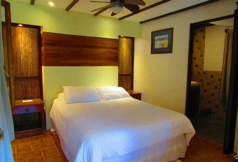 غرفة قياسية, Agua Inn