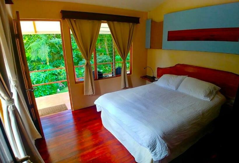 غرفة قياسية, Agua Inn