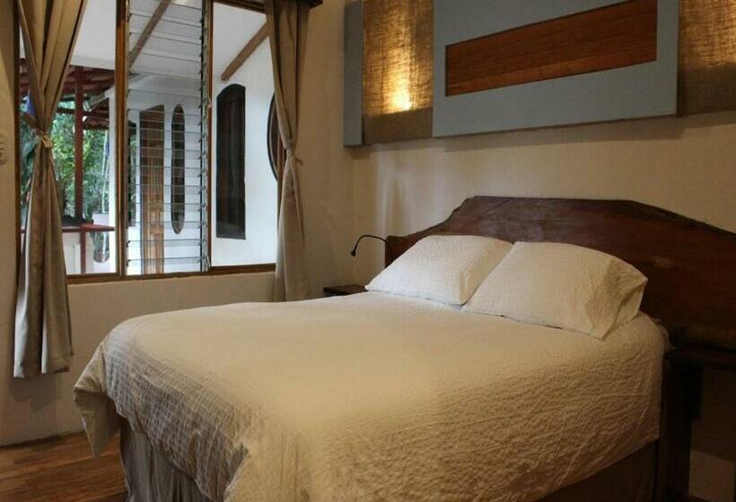 غرفة قياسية, Agua Inn