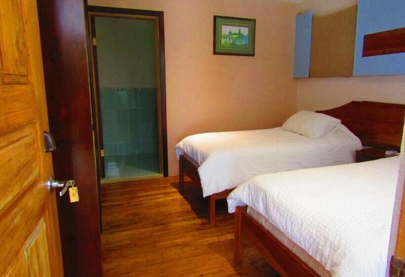 غرفة قياسية, Agua Inn