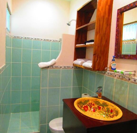 غرفة قياسية, Agua Inn