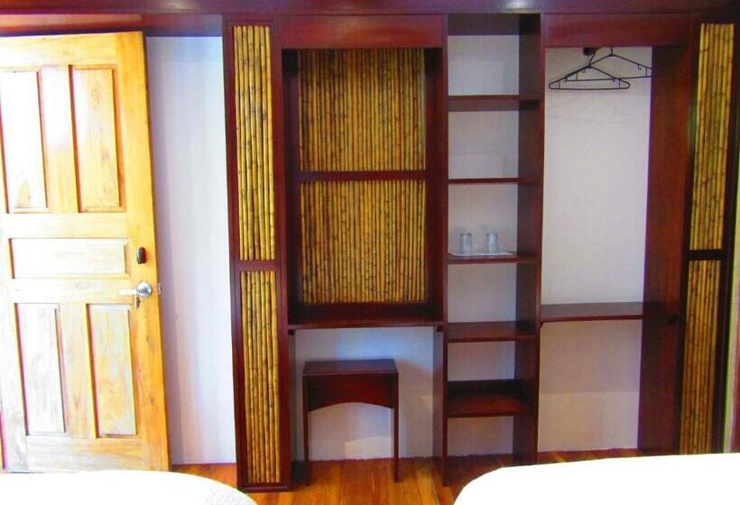 غرفة قياسية, Agua Inn