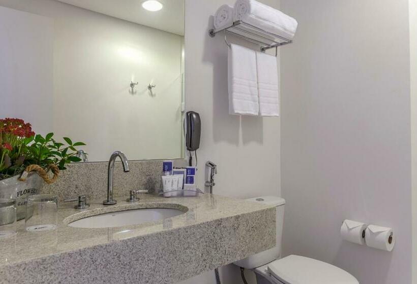 Трехместный Номер Deluxe, Blue Tree Towers Valinhos