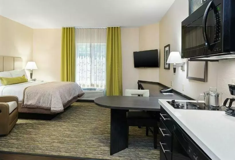 スタンダードスタジオ, Candlewood Suites Grove City   Outlet Center, An Ihg