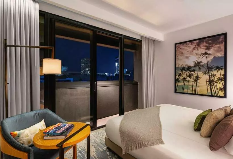 اتاق استاندارد با تخت بزرگ, Dream Hollywood, By Hyatt