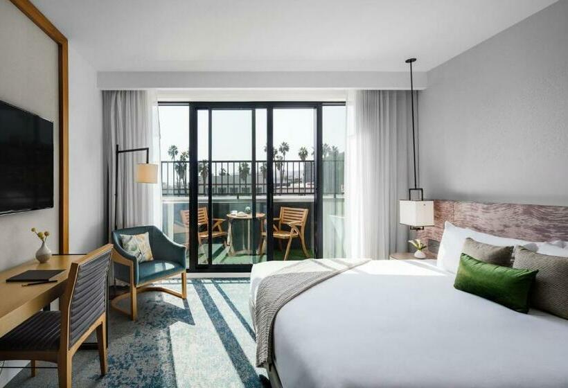 غرفة قياسية سرير كينج, Dream Hollywood, By Hyatt