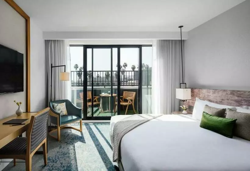 اتاق استاندارد با تخت بزرگ, Dream Hollywood, By Hyatt
