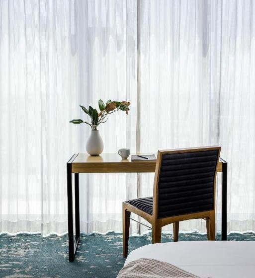 إستوديو قياسى سرير كينج, Dream Hollywood, By Hyatt